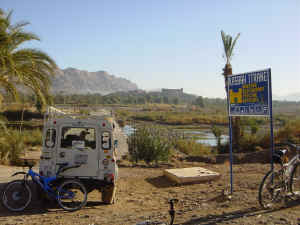 morocco dec 2002 030.jpg (323264 bytes)
